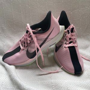 NEW - Size 8.5 - Nike Zoom Pegasus 35 - Pink Foam